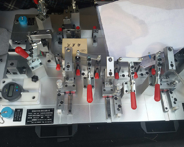 內飾件檢具